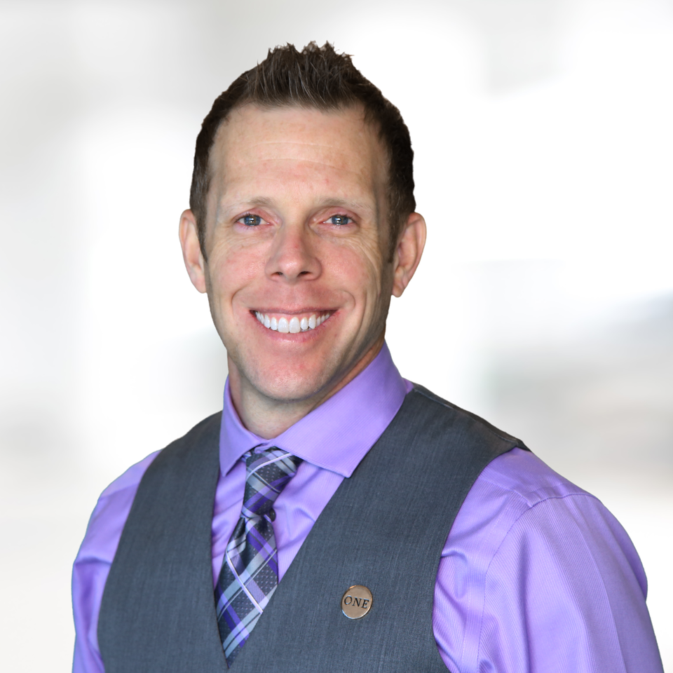 Brandon Trowbridge, Scottsdale Arizona real estate broker with Realty ONE Group